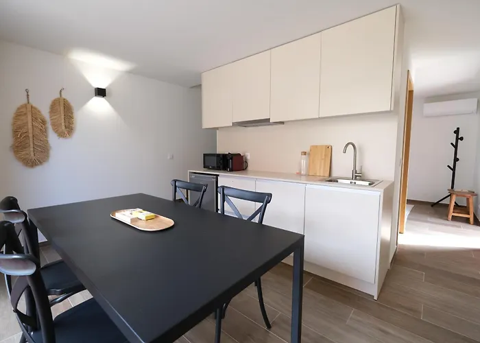 Jads Apartment Fafiao